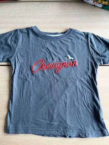 TEE shirt chevignon.