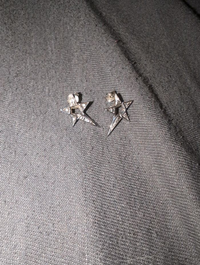 Boucle d'oreille Thierry Mugler étoile