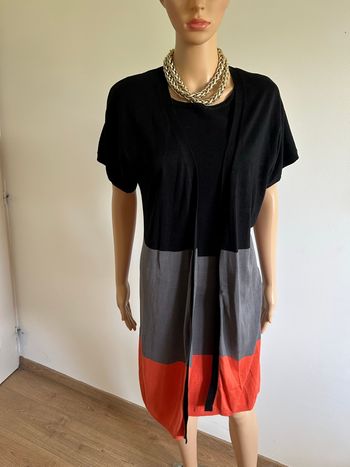 Robe pull avec cardigan à manches courtes 123 taille 38/40 TBE