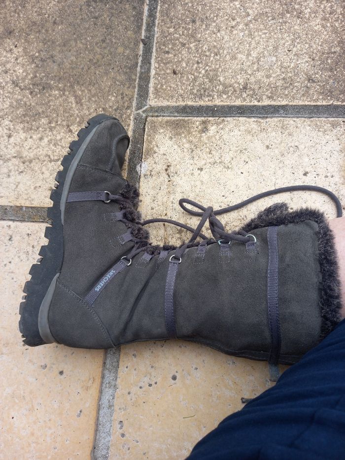 Bottes👢Sketchers t.41 - photo numéro 3