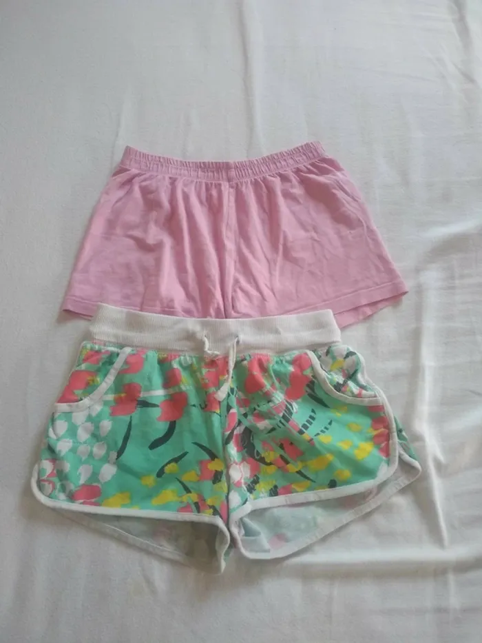 Lot de petits shorts coury