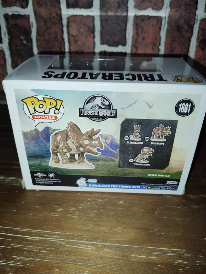 Funko pop Jurassic World Triceratops 1681 - photo numéro 5