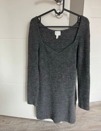 Robe décolleté en laine