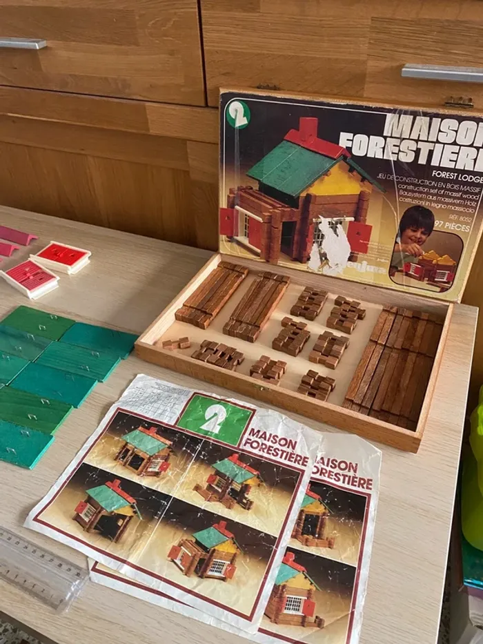 Jeu Jura jeujura bois maison forestière n°2 chalet suisse boîte vintage