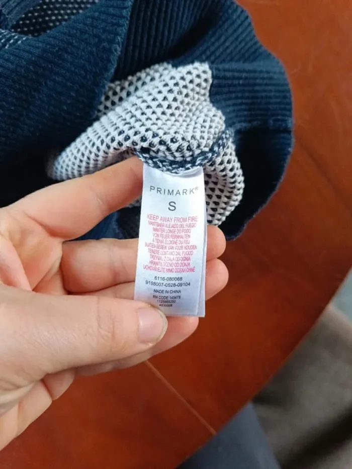 479- Pull, taille S, primark - photo numéro 3