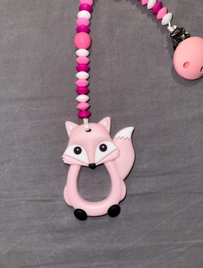 Attache anneaux de dentition bébé fille - photo numéro 2