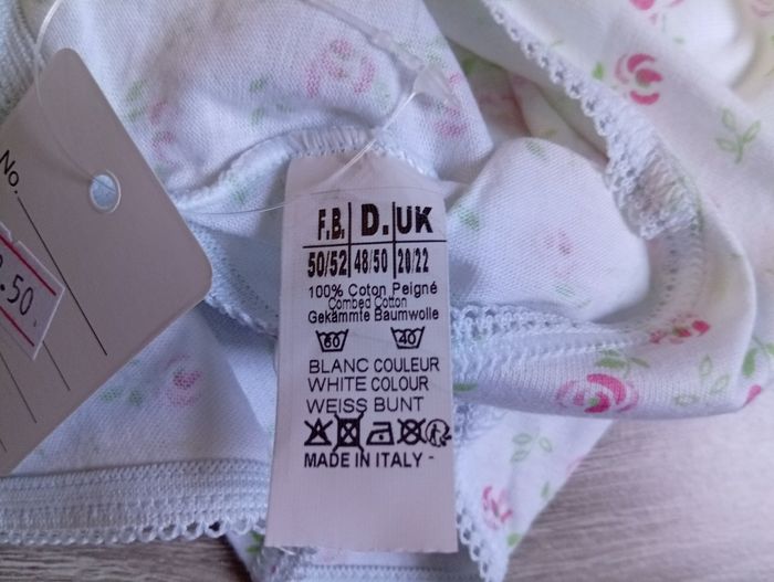 Joli lot de 2 culottes fleuries 💯 coton dû 50/52 - photo numéro 4