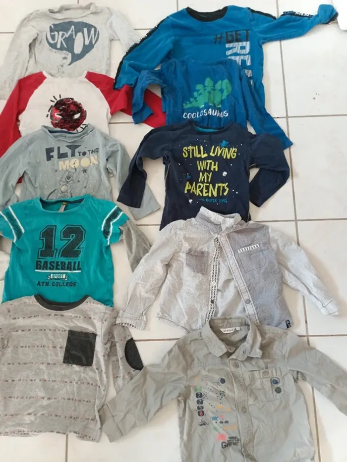 Lot de 15 t shirts /chemises hiver 3 ans - photo numéro 7
