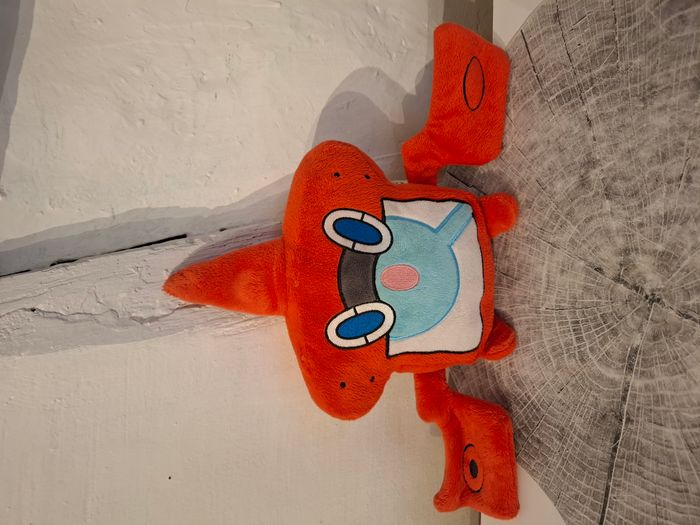 Peluche Pokémon TOMY Motisma