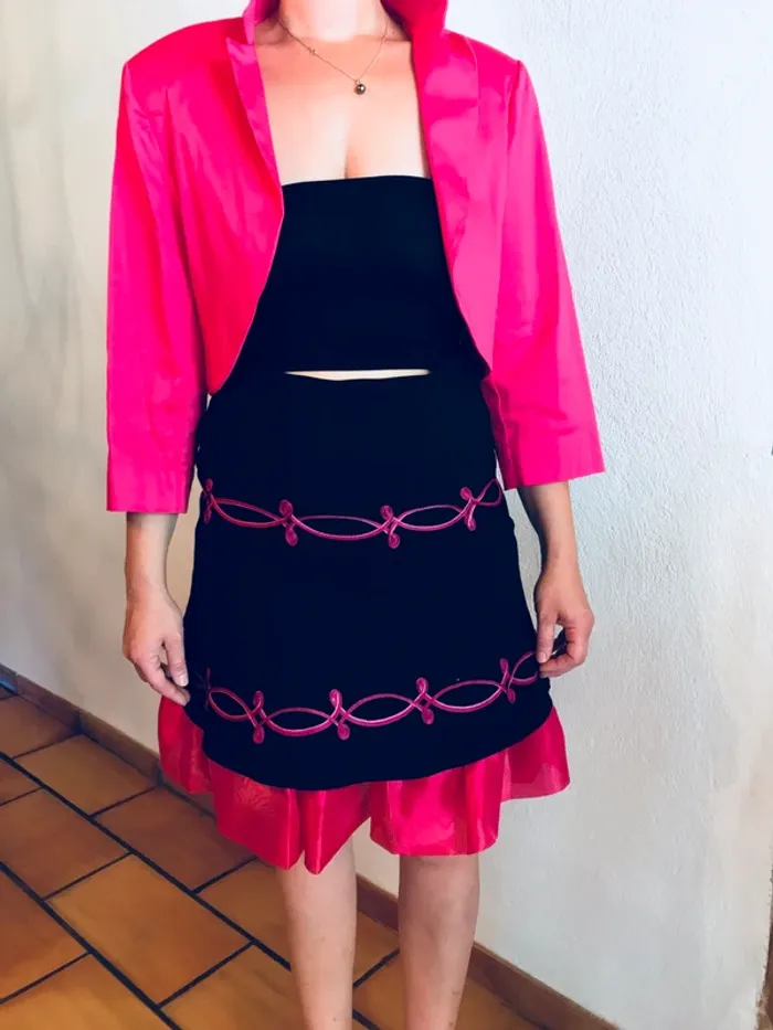 🌺Ensemble jupe brodée et boléro 🌺 - photo numéro 2