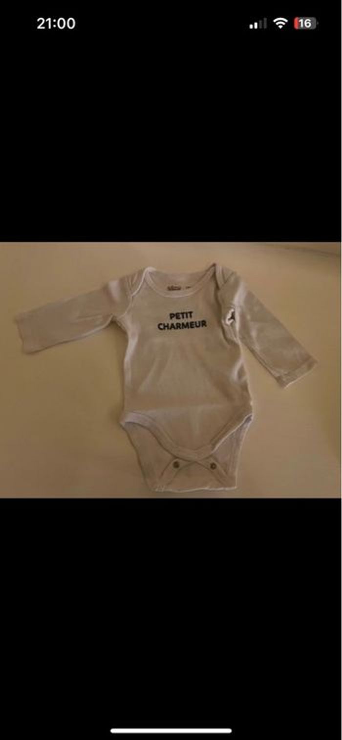 Lot de 8 bodies 3 mois - photo numéro 5