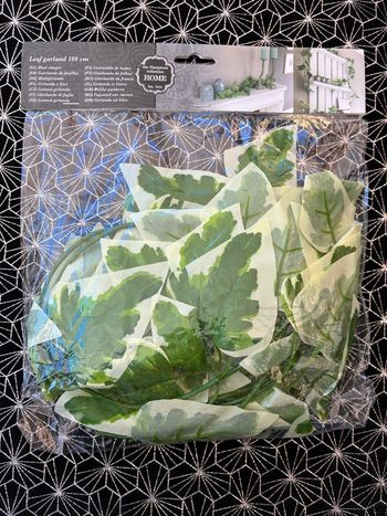 Guirlande de feuille 180 cm - neuf avec étiquette 