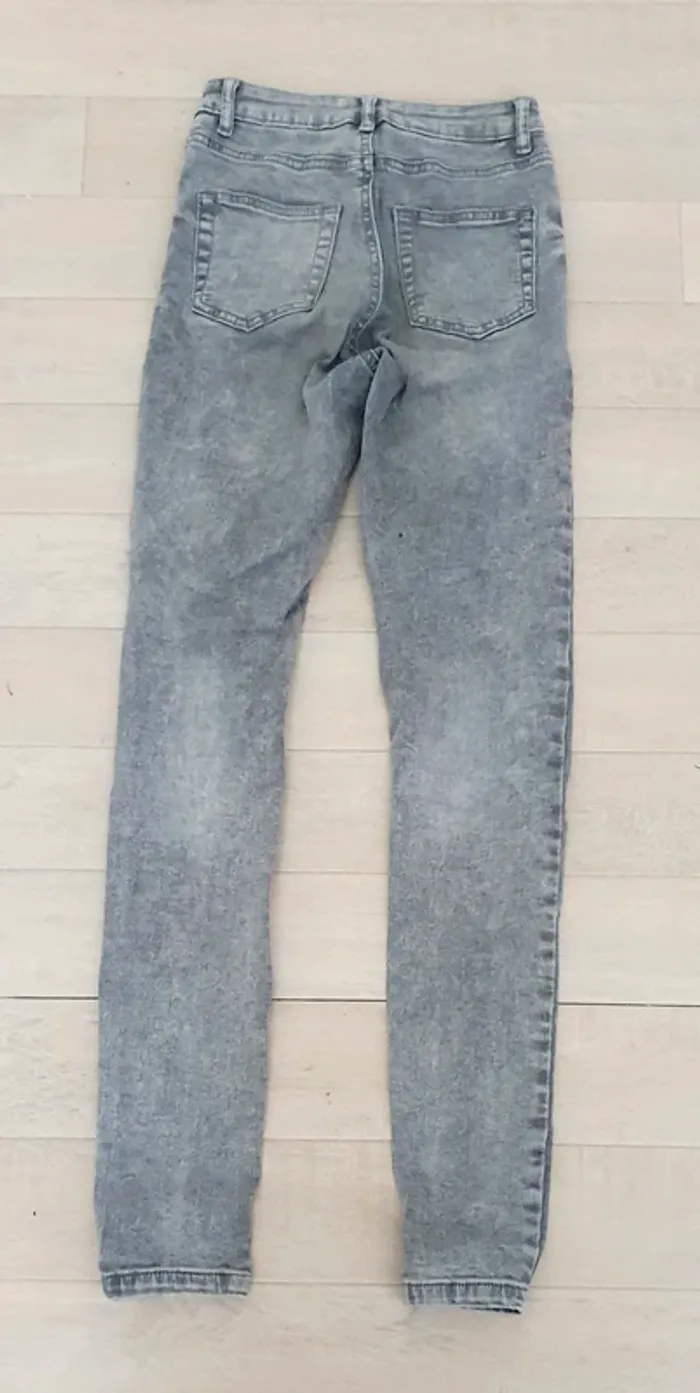 Jean gris délavé 34 - photo numéro 3
