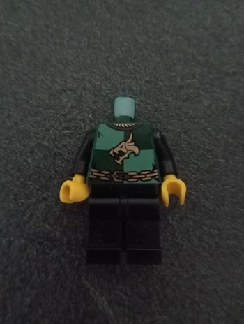 Torso castle kingdoms gold dragon head and chain belt