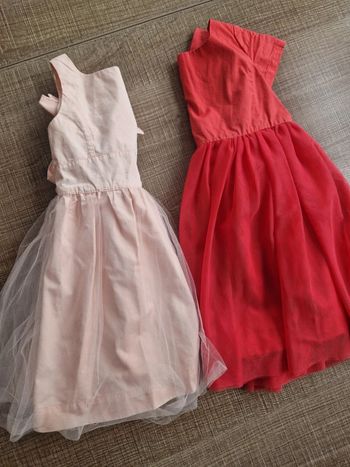 Lot de 2 robes en tulle Vertbaudet 4 ans en bon état