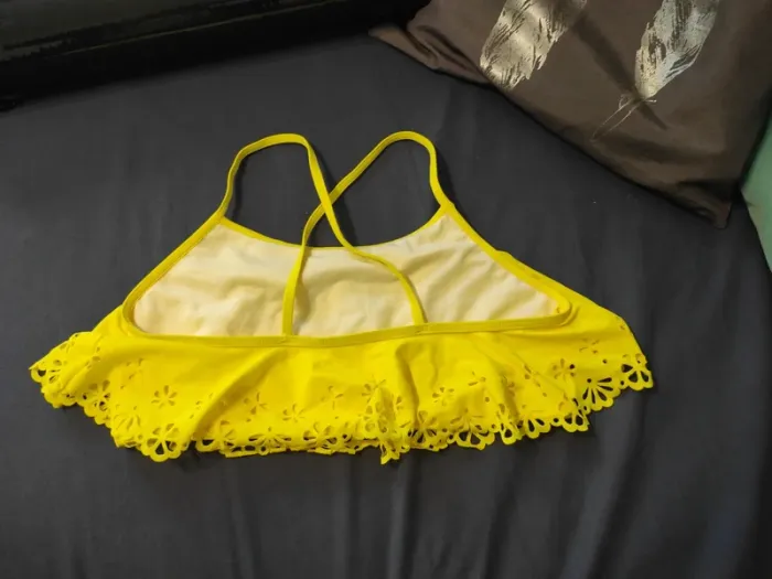 Haut de maillot Primark Taille 13/14 ans - photo numéro 3