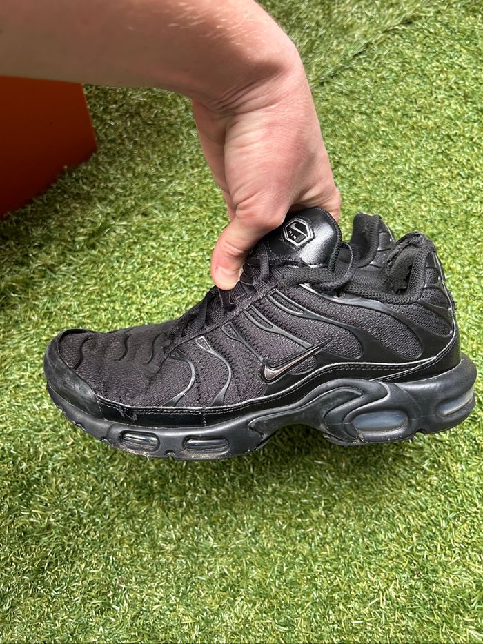 Baskets Nike TN noires taille 41 - photo numéro 10