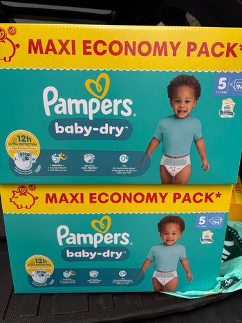 2 Pampers taille 5
