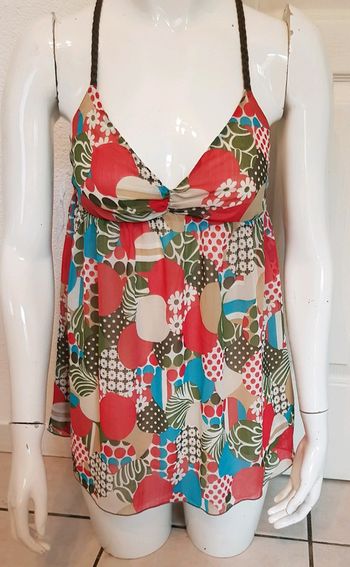 Débardeur fleuri avec bretelle en corde