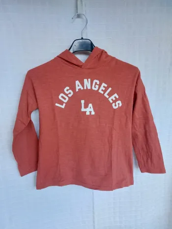 Tee-shirt manches longues à capuche 8 ans kiabi