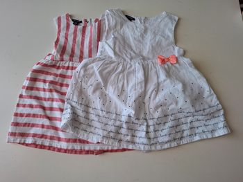 Lot de 2 robes Kiabi légères taille 12 mois