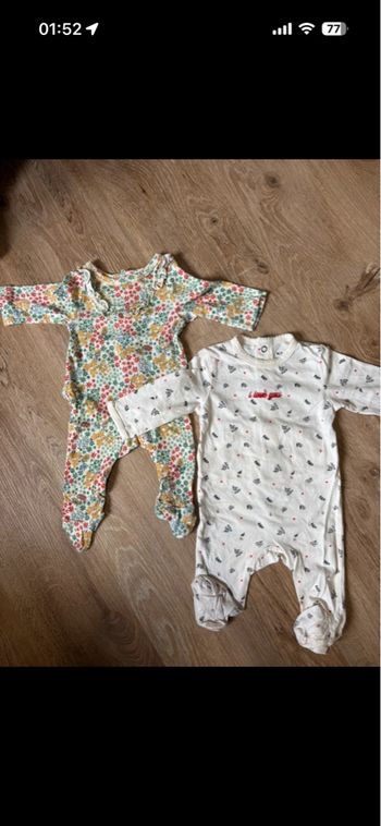 Lot 2 pyjamas à motifs