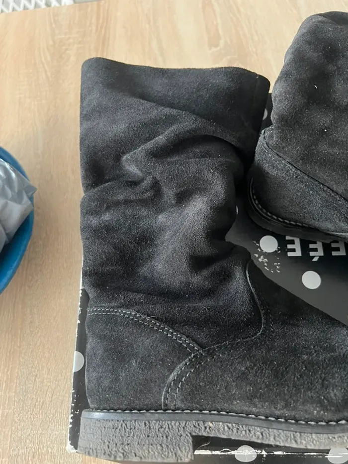 🟩 Bottes fourrées en daim 🟩 - photo numéro 2