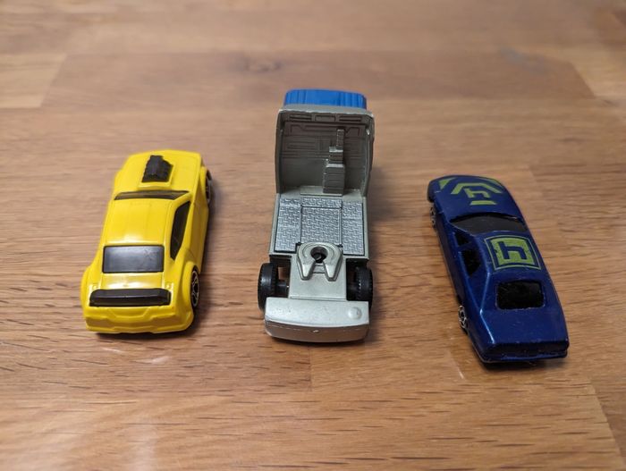 Lot 98 de 3 petites voitures - photo numéro 4