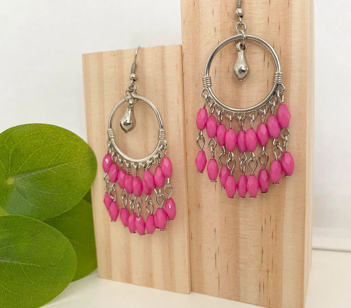 Boucles d’oreilles bohème - rose fuchsia et argenté - Neuves - photo numéro 3