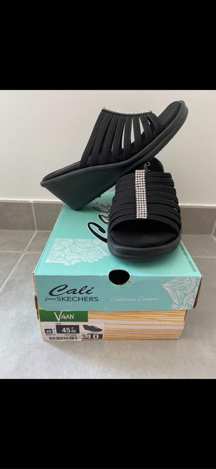 Chaussures Sandales femme Skechers Taille 40