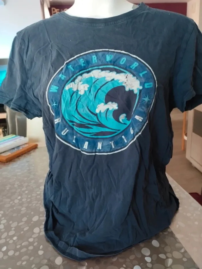 Tee shirt water World taille M - photo numéro 2