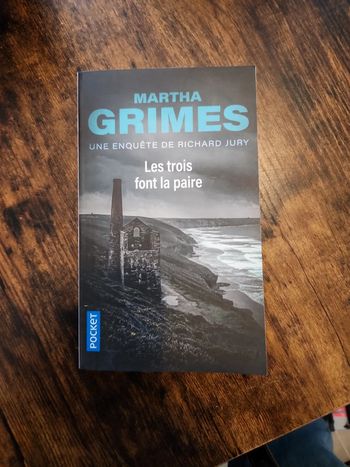 Livre : Les trois font la paire