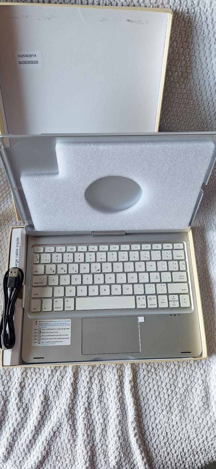 Coque clavier ipad 9.7"/ 10.2"/ 10.5"/ 11" F180. F360.