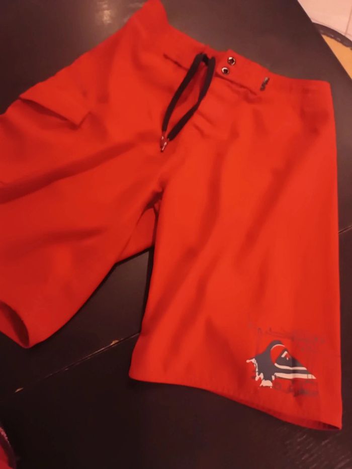 Short/ maillot de bain Quicksilver 8 ans - photo numéro 2