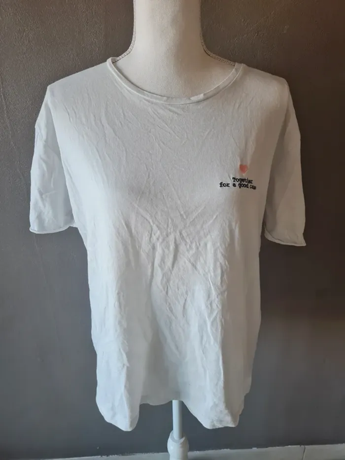 T-shirt Mango lutte contre le cancer