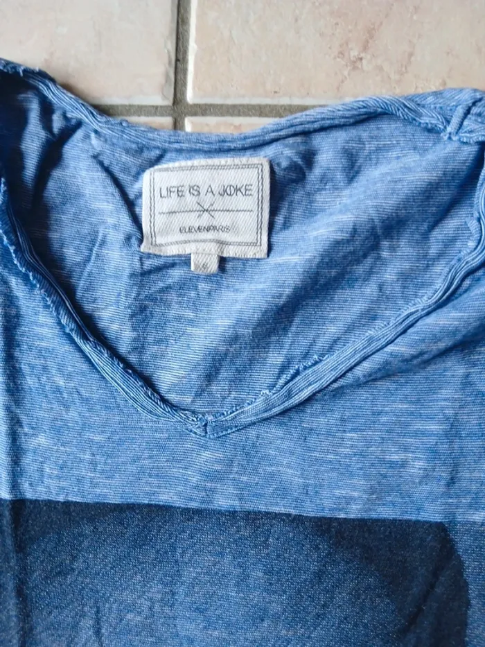Tee-shirt - photo numéro 2