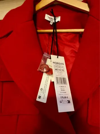 Manteau Morgan taille 40 neuf avec  étiquette valeur 170€
