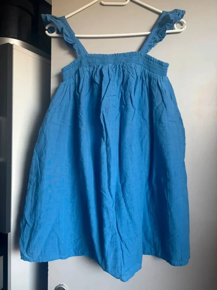 Robe à bretelle taille 10 ans