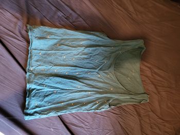 Hauts taille 38 1 euros pièce