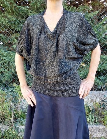 Haut chic boh noir doré Taille unique