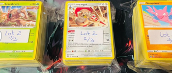 Lot 380 cartes Pokémon sans double (bloc Épée & Bouclier)