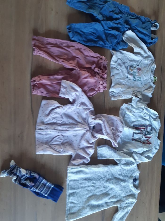 Lot vêtements fille 12 mois