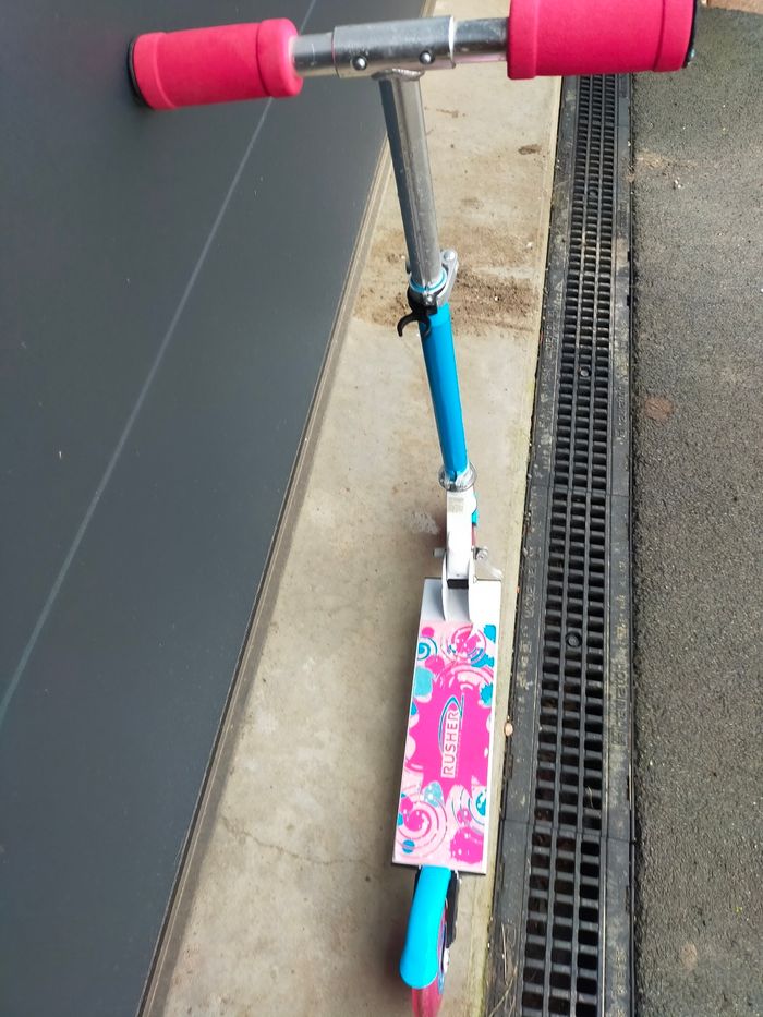 Trotinette fille - photo numéro 3