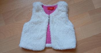 Jolie veste sans manches - 9m