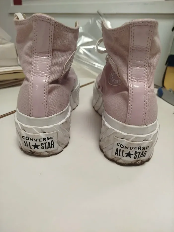 Converse Chuck Taylor All Star montantes roses – plateforme crantée – pointure 38 C118 - photo numéro 2