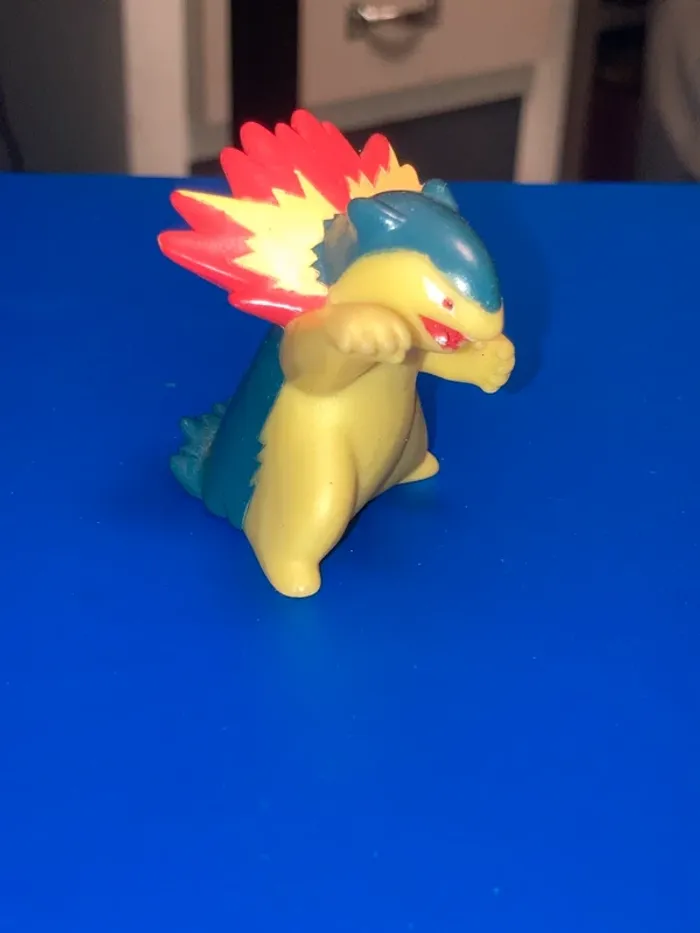 Figurine creuse Pokémon Finger Puppet Typhlosion - photo numéro 4