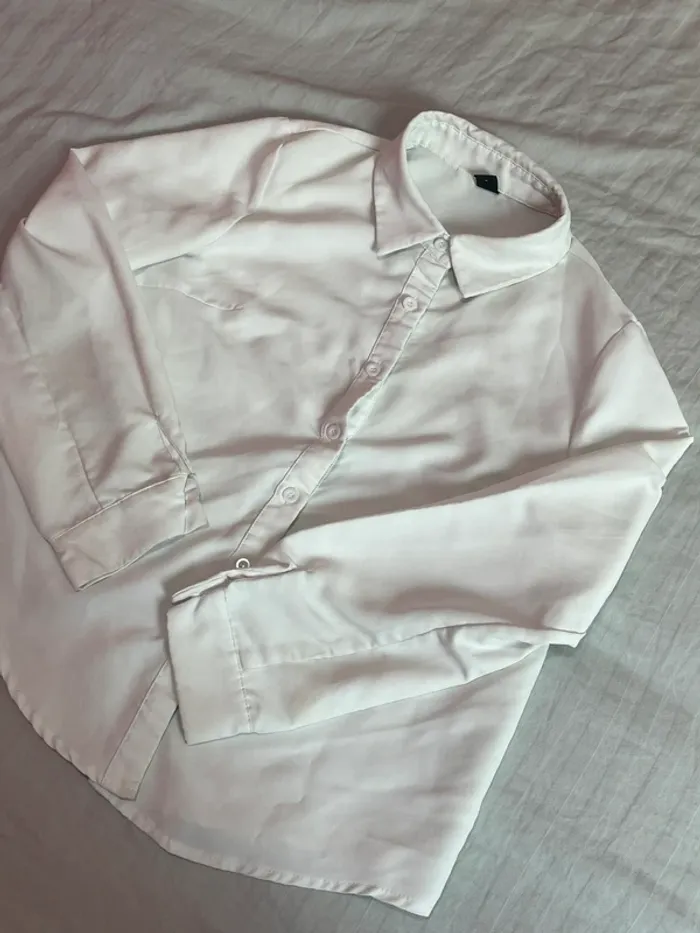 Chemise blanche - photo numéro 2
