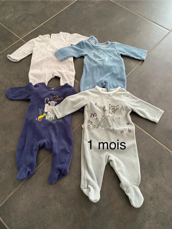 Lot pyjamas