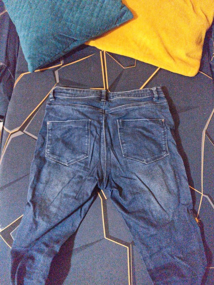 Jean ouvert aux genoux - photo numéro 4