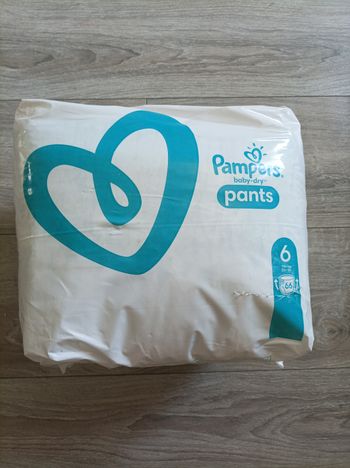 Couches Pampers taille 6